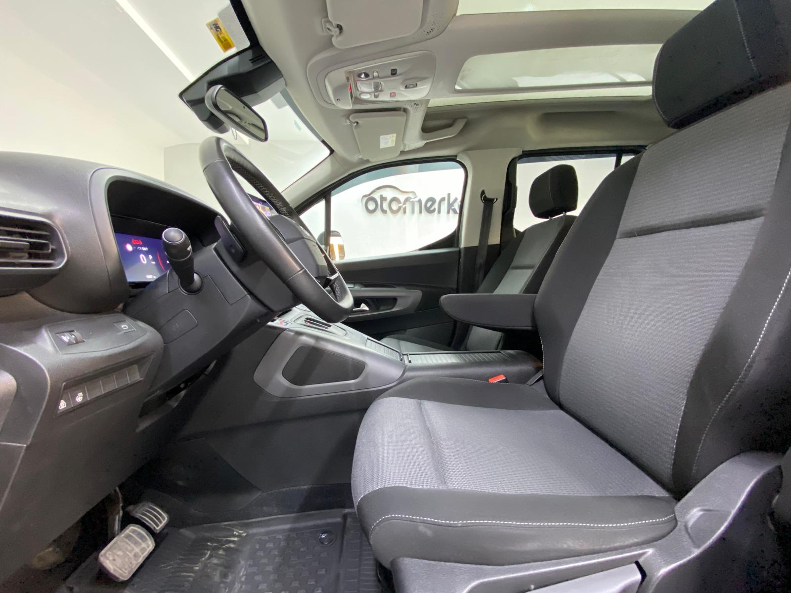 TOYOTA PROACE 17